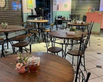 Della Economy Hotel - Paranaguá - Restaurant