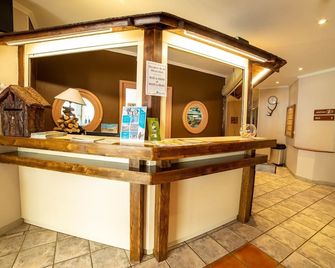 Le Rabuons - Saint-Étienne-de-Tinée - Front desk
