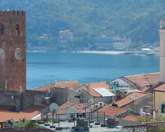 Hotel Gino - Noli