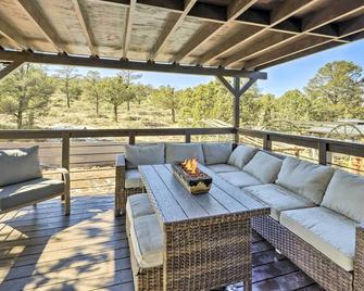 Hot Tub and Fire Pit Pet-Friendly Home in Payson - Payson - Балкон