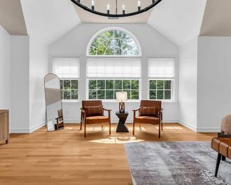Fall Family Oasis | Fireplace, Theater, and Games - Airmont