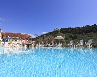 Hotel San Matteo - San Bartolomeo al Mare - Pool