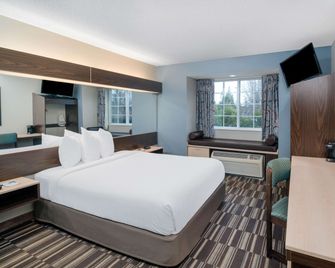 Microtel Inn & Suites by Wyndham Columbus North - Columbus - Makuuhuone