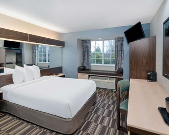 Microtel Inn & Suites by Wyndham Columbus North - קולומבוס - חדר שינה
