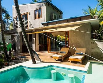 SantiChanti Walk to Sunzal Beach - El Sunzal - Pool