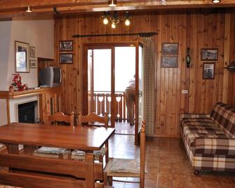Apartment For 6 People - Dimaro - Sala pranzo