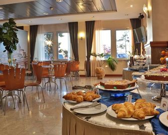 Best Western Hotel I Colli - Macerata - Buffet