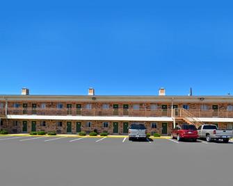 Americas Best Value Inn Stephenville - Stephenville - Building