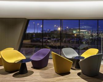 ibis Styles Budapest Airport - Budapest - Building