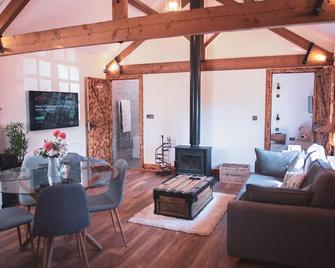 Cheesemans Farm Stables - Ramsgate - Salon