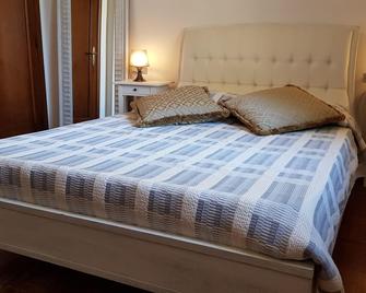 La Dimora di Assisi - Tordibetto - Bedroom
