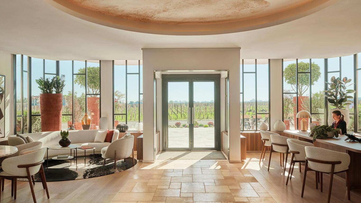 Château Hôtel Grand Barrail