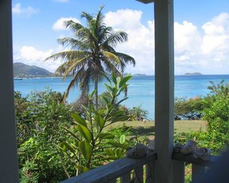 Green Roof Inn - Carriacou - Balcony