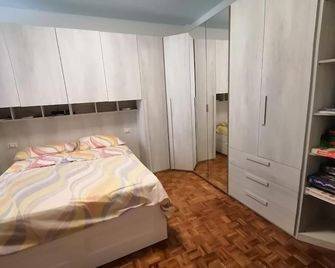 House Of Music - Gardone Riviera - Bedroom