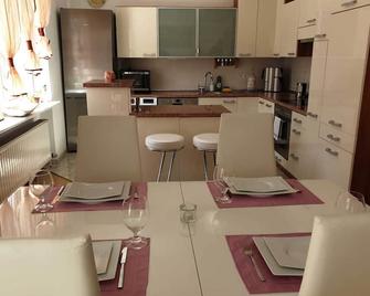 Ferienwohnung Nella - Amberg - Küche
