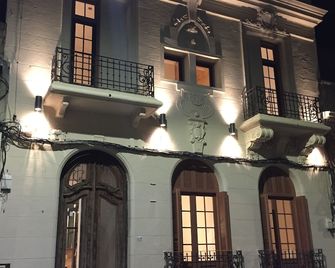 Circus Hostel & Hotel Montevideo - Montevideo - Edificio