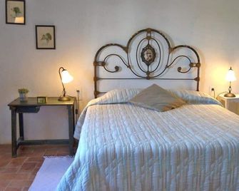 Casa Mas del Pi - Charming Catalan holiday home near the Costa Daurada-coast - Nulles - Kamar Tidur