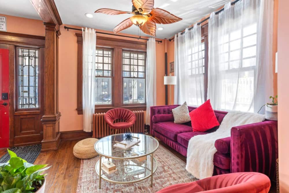 8br 3ba Classic By Tropicana, Boardwalk, Beach - اتلانتيك سيتي - غرفة معيشة