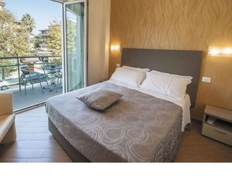 بورتو دي كلوديو - فيوميتشينو - غرفة نوم