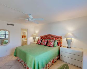 Prime Location I Free Beach Access Directly Across The Street - Marco Island - Habitación