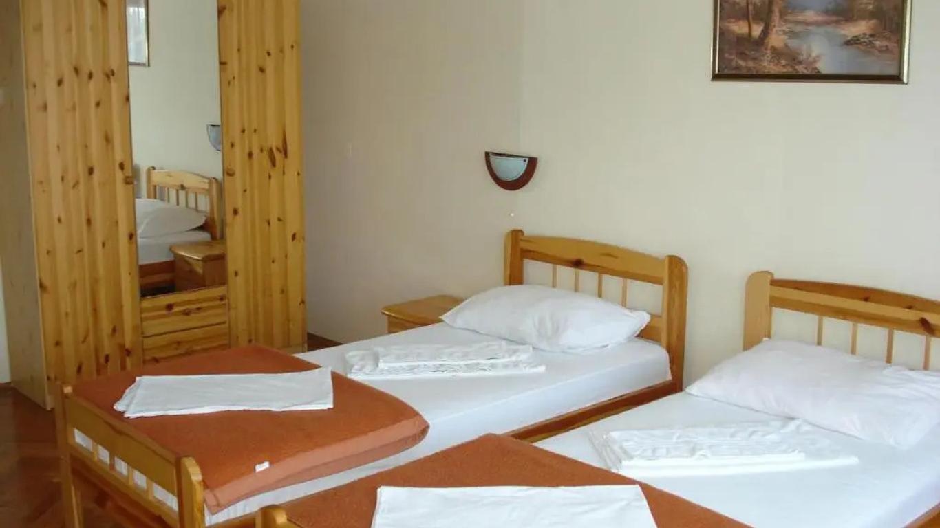 Hotel Bijela Ruza