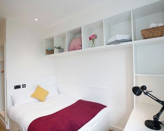 University of Galway Rooms - גולווי - חדר שינה