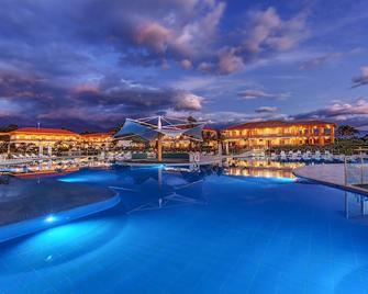 Hotel Mocawa Resort - La Tebaida - Pool