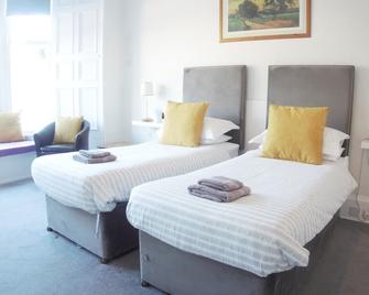 Barns Serviced Accommodation - Ayr - Bedroom