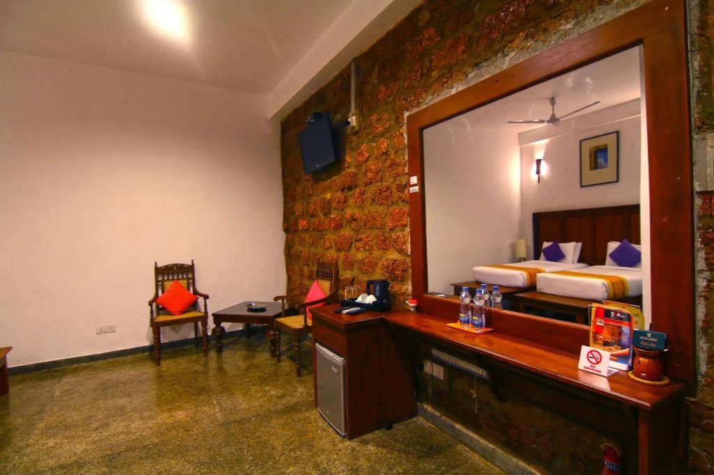 Airport city hub hotel by Leeads