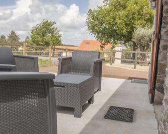 Gite Du Bois Brillant - Couffé - Patio