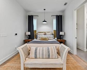 Spacious Studio 3 Blocks Off St. Charles Avenue - New Orleans - Makuuhuone