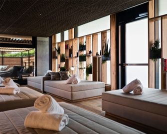 Me and All Hotel Flims, by Hyatt - Flims - Лаунж