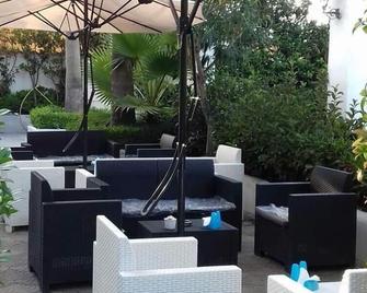 Le Pinede - Lido di Liccola - Patio