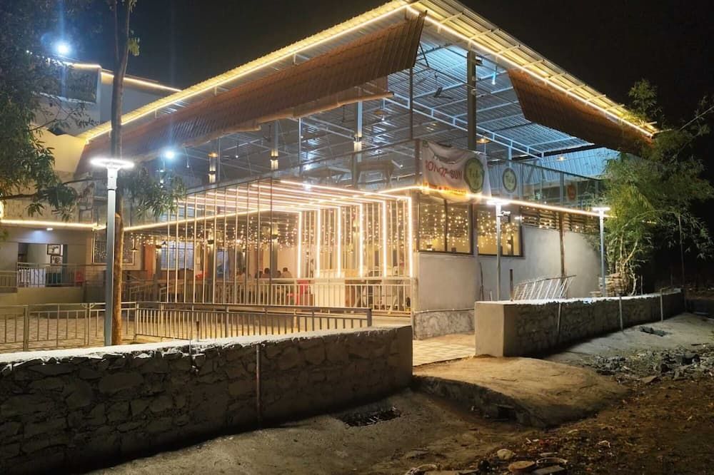 Hotel Son of Sun - Solāpur - Restaurant