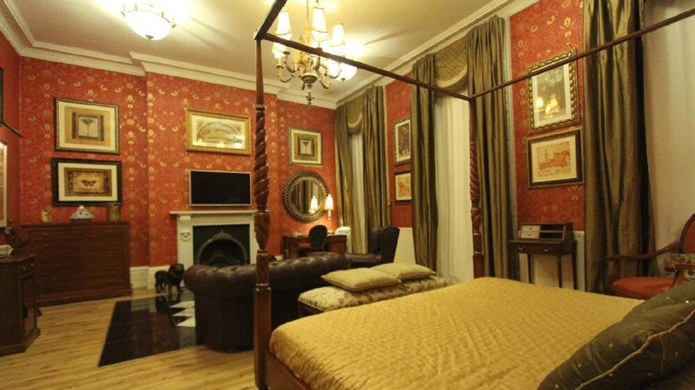 Opulence Boutique Hotel