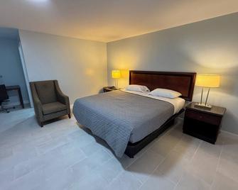 Imperial Inn By OYO Tazwell - Tazewell - Bedroom