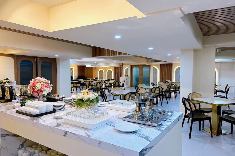 Miloft Sathorn Hotel - Bangkok - Restaurant