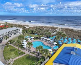 Seahorse Oceanfront Inn - Neptune Beach - Pool