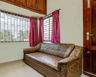 Umaiyyal Home Stay - Kanyakumari - Soggiorno