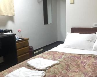 Hotel Todai - Mihara - Schlafzimmer