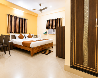 Goroomgo Hotel Krishna Residency Puri - Budget Friendly with Premium Facility - Puri - Κρεβατοκάμαρα