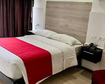 Hotel Imperial - Ambato - Bedroom