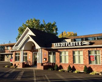 Motel et Appartements du Fleuve - Brossard - Rakennus