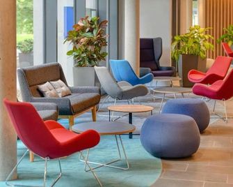 Premier Inn Göttingen Hotel - Göttingen - Lounge