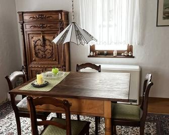 Torbogenstübchen - Ostfildern - Dining room