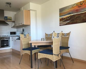 Likedeeler Weg 1 Whg 21 - Zingst - Comedor