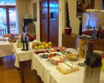 Hostal Can Josep - Sort - Buffet