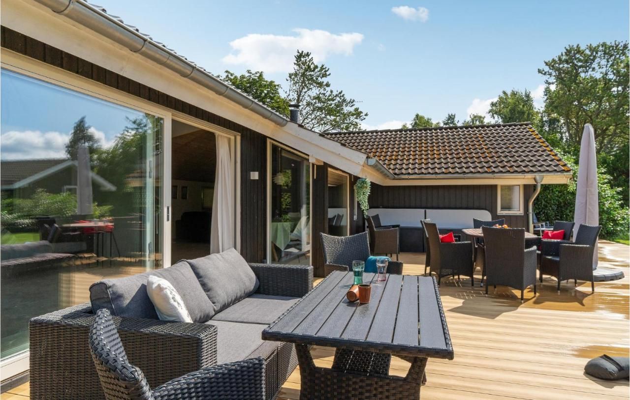 Pet Friendly Home in Dronningmoelle – Fredensborg
