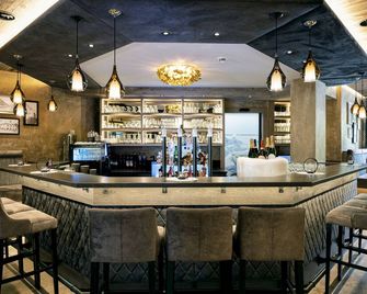Hotel Almhof - Galtur - Bar