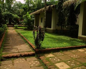 Golden Sunrise Hotel - Kinpun - Edificio